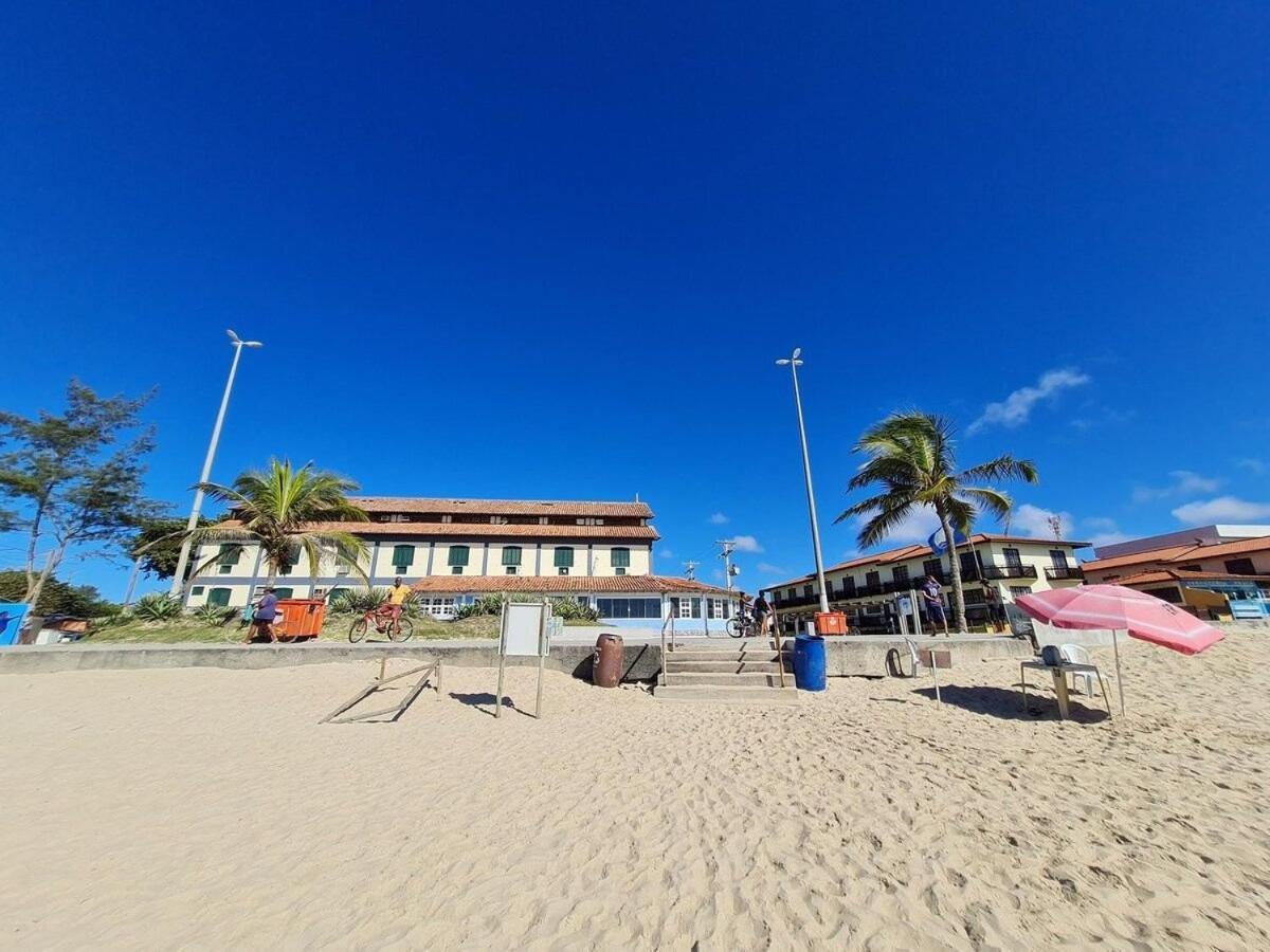 Paraíso em Cabo Frio - Duplex Beira Mar com Piscina, Em frente a Praia do Peró - Cabo Frio, com AR, SmartTv, Wi-fi, Roupa de Cama e banho, Portaria 24 horas, Estacionamento, Completo Exterior foto