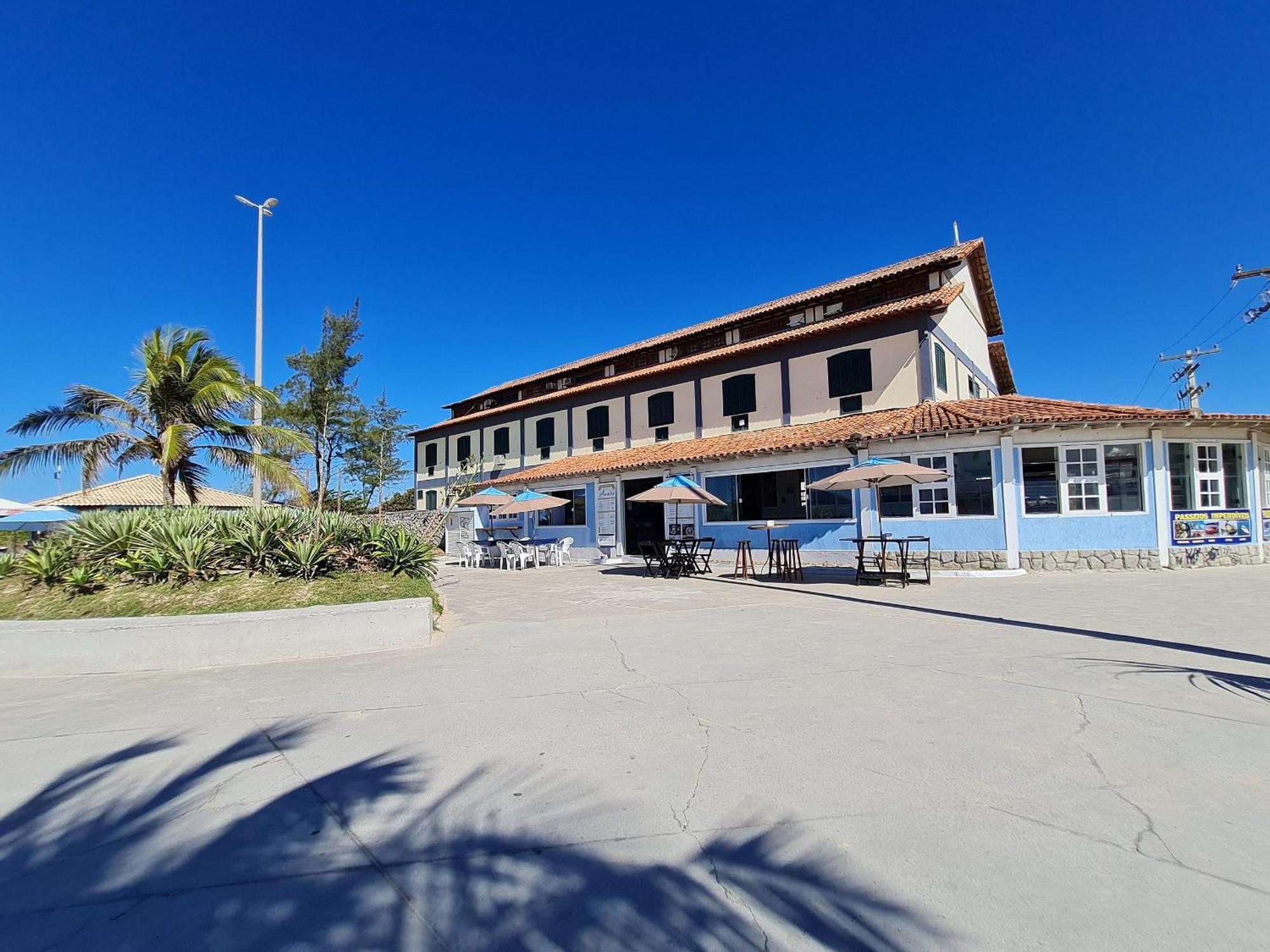 Paraíso em Cabo Frio - Duplex Beira Mar com Piscina, Em frente a Praia do Peró - Cabo Frio, com AR, SmartTv, Wi-fi, Roupa de Cama e banho, Portaria 24 horas, Estacionamento, Completo Exterior foto
